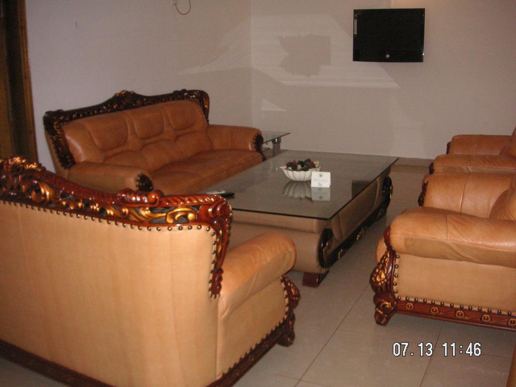 The Habitat Suites International Lagos Zimmer foto